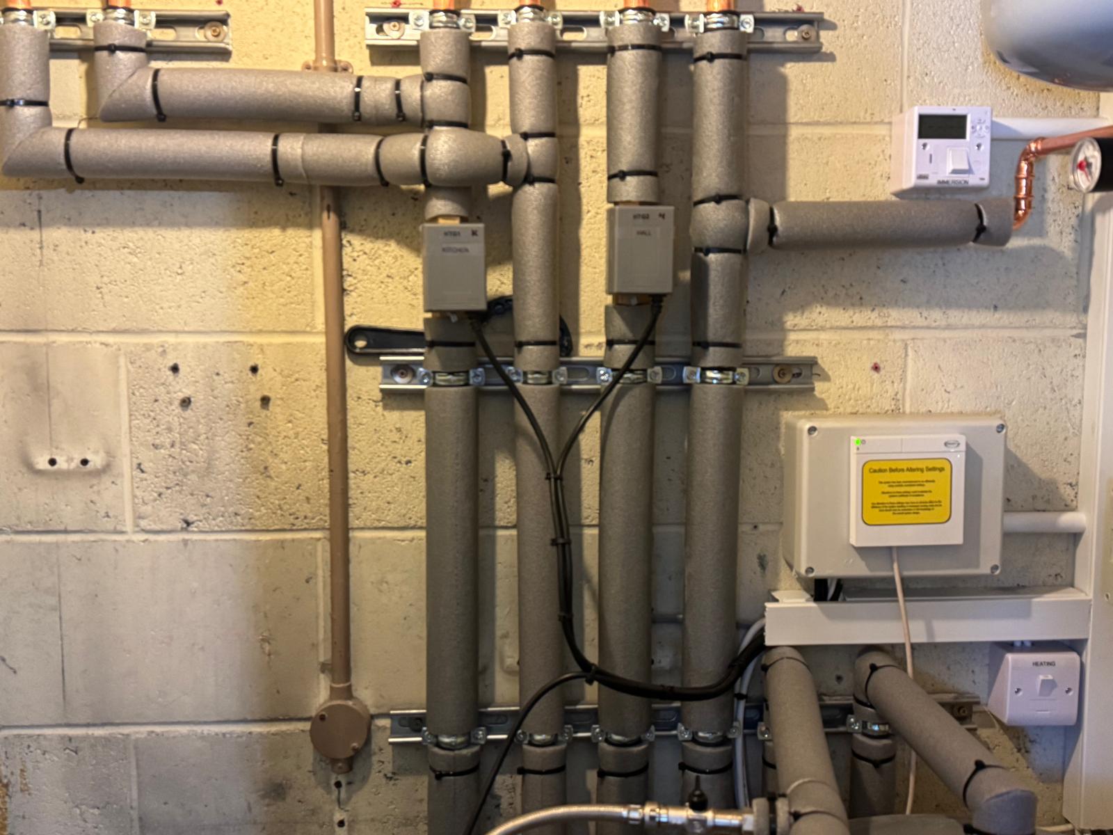 Pipework and manifold